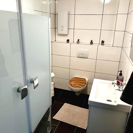 아파트 Spacious In 에슈바일러