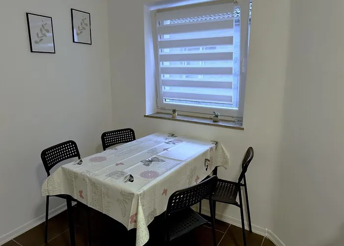 Spacious In Lejlighed Eschweiler